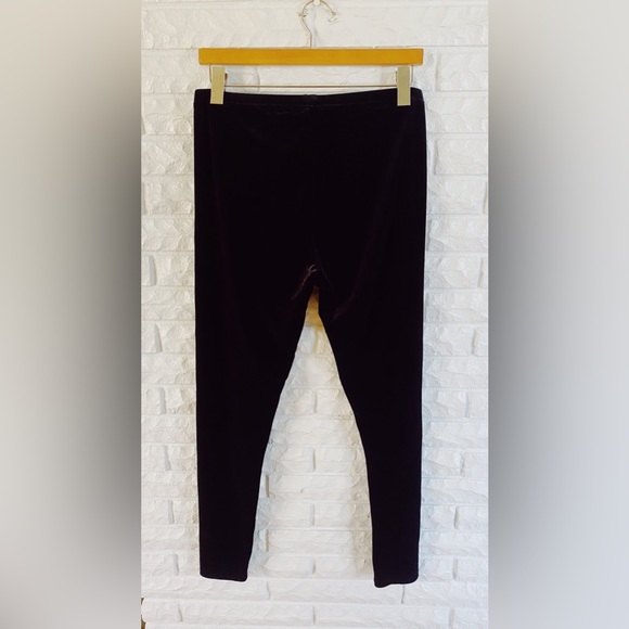 Apt. 9 Black Velvet Elastic Waist Pants Size Medium - Picture 4 of 4